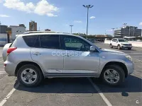 Usado Toyota RAV4 Executive 152 CV (111 kW) 2006 Gris / plata SUV