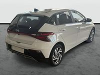 Usado Hyundai i20 100 CV (73 kW) 2025 Blanco atlas Utilitario