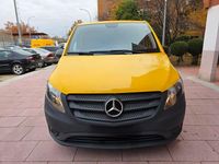 Usado Mercedes Vito 136 CV (100 kW) 2022 Amarillo Van