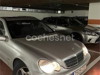 Usado Mercedes C220 Classic 143 CV (105 kW) 2003 Gris / plata Berlina