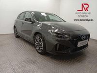 Usado Hyundai i30 N Line 100 CV (73 kW) 2025 Gris / plata Berlina