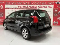 Usado Peugeot 5008 Premium 150 CV (110 kW) 2010 Negro Monovolumen