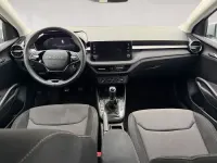 Usado Skoda Fabia Selection 95 CV (69 kW) 2025 Gris plata Utilitario