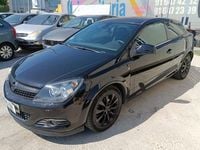 Usado Opel Astra GTC Sport 110 CV (80 kW) 2010 Negro Utilitario