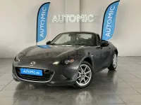 Usado Mazda MX5 Luxury 131 CV (96 kW) 2017 Gris / plata Descapotable