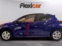 Usado Toyota Yaris Hybrid Active 116 CV (85 kW) 2021 Azul Berlina