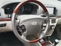 Usado Hyundai Sonata Comfort 140 CV (102 kW) 2008 Negro Berlina