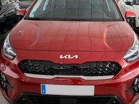 Usado Kia Niro 141 CV (103 kW) 2021 Runway red c rojoe SUV