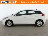 Usado Hyundai i20 75 CV (55 kW) 2015 Blanco Utilitario