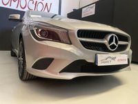 Usado Mercedes CLA200 Urban 136 CV (100 kW) 2015 Gris / plata Berlina