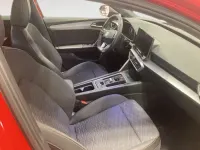 Usado Seat Leon FR 150 CV (110 kW) 2022 Rojo Familiar