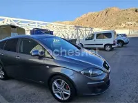 Usado Seat Altea XL Reference 105 CV (77 kW) 2013 Gris / plata Monovolumen