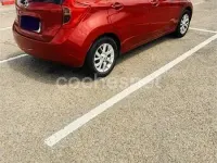 Usado Nissan Note Acenta 80 CV (58 kW) 2015 Rojo Utilitario