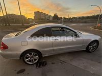 Usado Mercedes CLK220 Avantgarde 150 CV (110 kW) 2008 Gris / plata Coupe