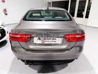 Usado Jaguar XE Prestige 240 CV (176 kW) 2018 Gris / plata Berlina