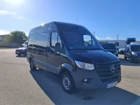 Usado Mercedes Sprinter 170 CV (125 kW) 2021 Negro Van