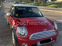 Usado Mini Cooper D 110 CV (80 kW) 2009 Rojo Utilitario