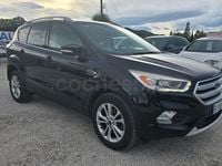 Usado Ford Kuga Titanium 150 HP (110 kW) 2017 Preto SUV