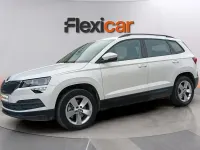 Usado Skoda Karoq Ambition 150 CV (110 kW) 2021 Blanco SUV