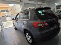 Usado VW Tiguan Advance 140 CV (102 kW) 2012 Gris / plata SUV