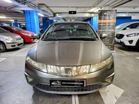 Usado Honda Civic Comfort 140 CV (102 kW) 2007 Beige Berlina