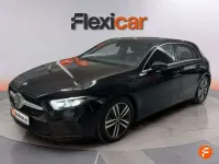 Usado Mercedes A180 116 CV (85 kW) 2021 Negro Utilitario
