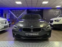 Usado BMW 318 Comfort Edition 143 CV (105 kW) 2015 Gris / plata Berlina