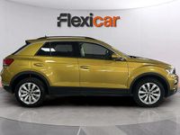 Usado VW T-Roc Advance 150 CV (110 kW) 2021 Amarillo SUV