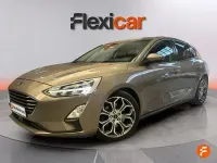 Usado Ford Focus Titanium 150 CV (110 kW) 2018 Marrón
