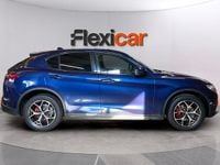 Usado Alfa Romeo Stelvio Executive 180 CV (132 kW) 2018 Azul SUV