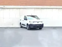 Usado Citroën Berlingo 102 CV (75 kW) 2024 Blanco Monovolumen