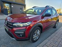 Usado Dacia Sandero Essentiel 91 CV (66 kW) 2021 Granate Berlina