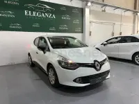 Usado Renault Clio IV Authentique 75 CV (55 kW) 2015 Blanco Berlina