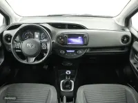 Usado Toyota Yaris Active 111 CV (81 kW) 2018 Azul Berlina