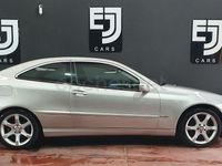 Usado Mercedes C180 143 CV (105 kW) 2008 Gris / plata Berlina