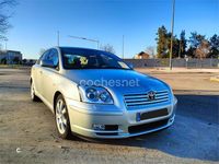 Usado Toyota Avensis Executive 147 CV (108 kW) 2005 Beige Berlina