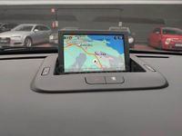 Usado Peugeot 5008 Active 120 CV (88 kW) 2016 Gris / plata Monovolumen