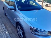 Usado VW Jetta Advance 105 CV (77 kW) 2011 Gris / plata Berlina