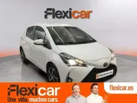 Usado Toyota Yaris Active 111 CV (81 kW) 2020 Blanco