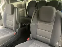 Usado Chrysler Grand Voyager 150 CV (110 kW) 2008 Gris / plata Monovolumen