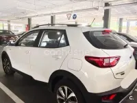 Usado Kia Stonic 100 CV (73 kW) 2021 Blanco SUV