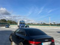 Usado Audi A4 150 CV (110 kW) 2018 Negro Berlina