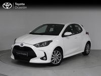 Usado Toyota Yaris Hybrid Active 116 CV (85 kW) 2023 Blanco Berlina