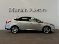 Usado Ford Focus Titanium 115 CV (84 kW) 2011 Gris / plata Berlina