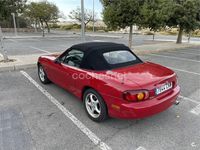 Usado Mazda MX5 110 CV (80 kW) 1998 Rojo Descapotable