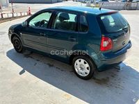 Usado VW Polo Trendline 64 CV (47 kW) 2004 Azul Utilitario