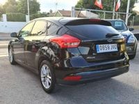 Usado Ford Focus Trend+ 125 CV (91 kW) 2016 Negro Utilitario