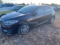 Usado Renault Mégane III LIMITED 110 CV (80 kW) 2014 Negro Berlina