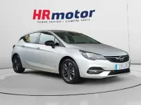Usado Opel Astra Design & Tech 130 CV (95 kW) 2021 Gris