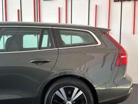 Usado Volvo V60 Business Edition 150 CV (110 kW) 2021 Verde Familiar